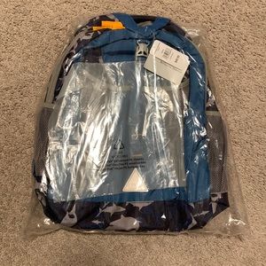 LL Bean Explorer backpack Carbon Navy Shark